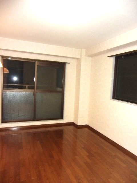 アポテッケン鳴尾の洋室