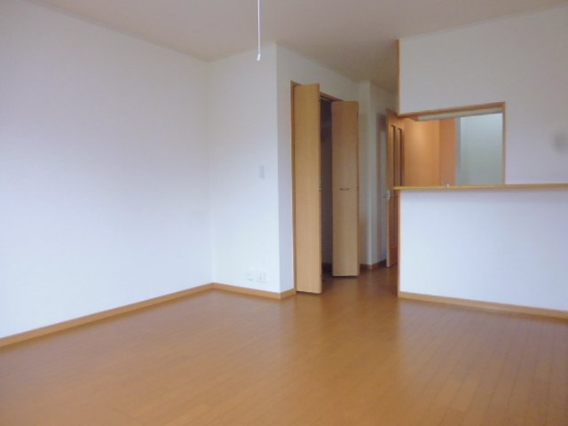 パークサイド・０７の居間・リビング|洋室