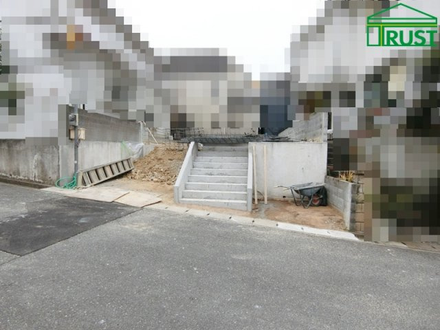 神戸市第12西区池上　新築戸建の前面道路含む現地写真