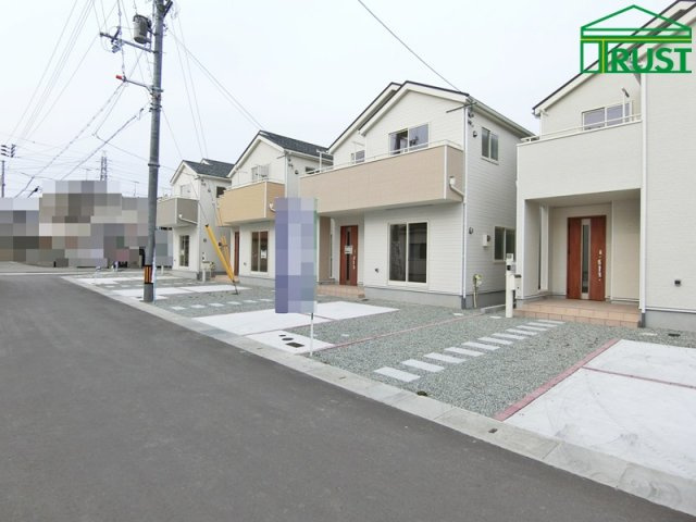 神戸市西区玉津町今津第26-3号棟　新築戸建の前面道路含む現地写真