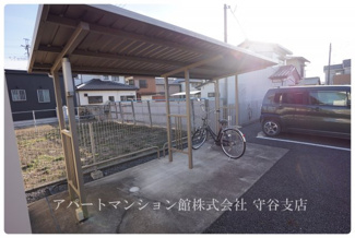 【駐車場】
