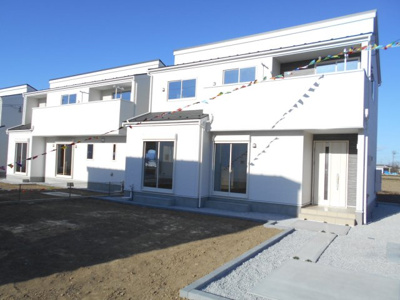 【外観】 | 鴻巣市　屈巣18-2期　全3棟　3号棟　91坪 | 建物外観を気になさる方へ、見た目の良い物件です。2250から2080万円に価格変更。