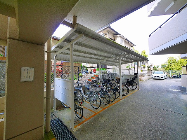 ウィンディ西大寺コープ野村のその他共用部分|自転車置き場