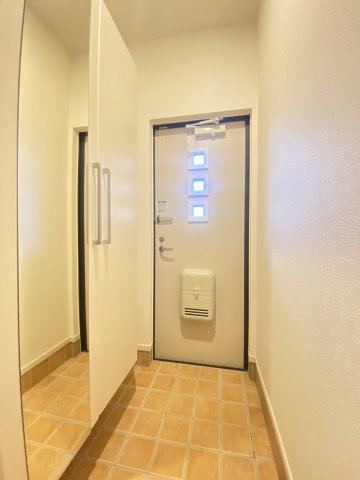 グレイスSKの玄関