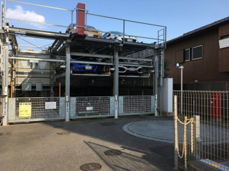 【駐車場】