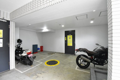 【その他共用部分】 | メインステージ蒲田Ⅵエグザ | バイク置場