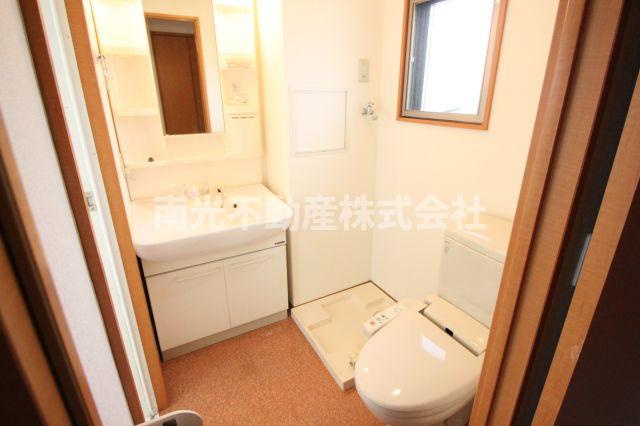 セレブ上小阪の洗面所