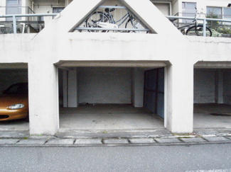 【駐車場】 | いつでも目の届く敷地内に駐車場を完備しています♪荷物がかさばりがちなお買物にも、車があると便利ですよね☆