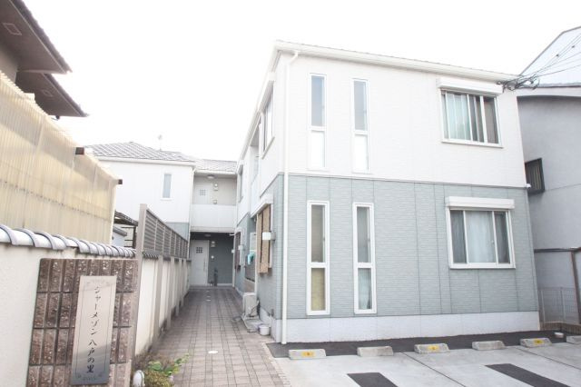 東大阪市中小阪２丁目のアパートの外観