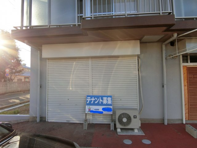 藤和明石公園ハイタウン壱号棟店舗事務所の外観|角住戸の1階　目立ちます