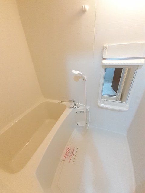 広島市安佐北区亀山４丁目のアパートの浴室