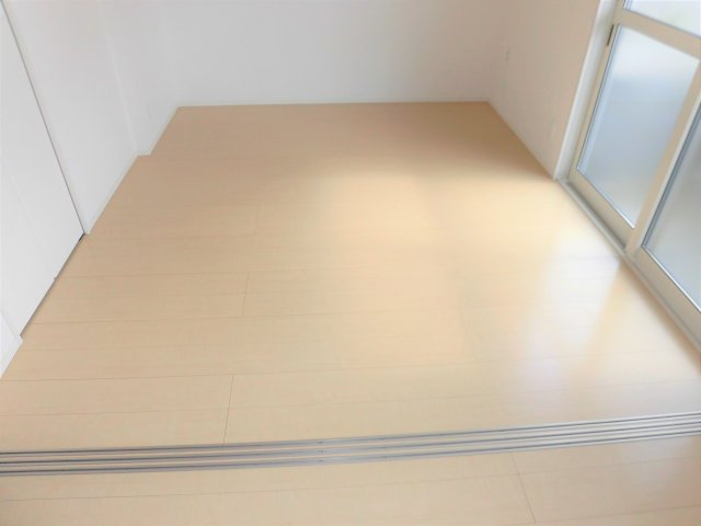 アムルーズBの洋室