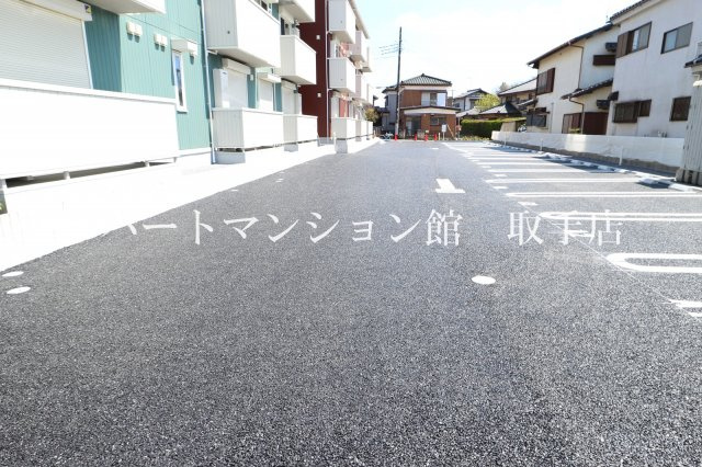 ルピナスヴィラAの駐車場