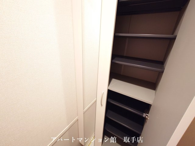ルピナスヴィラAの独立洗面台