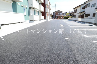 【駐車場】