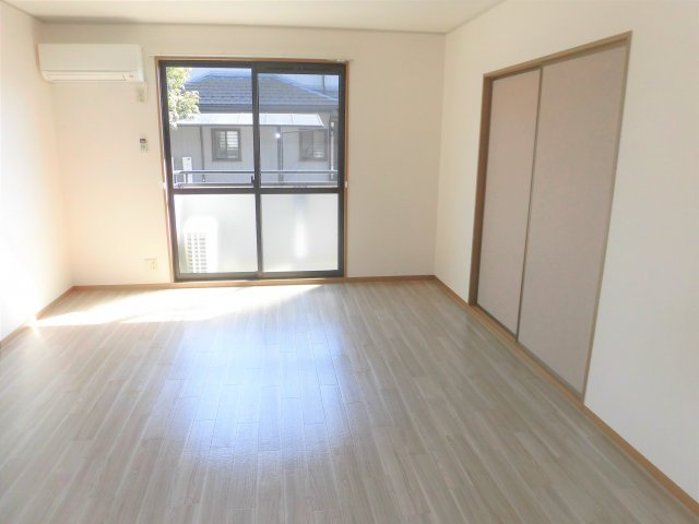 ハイカムールKAWANISIの居間・リビング