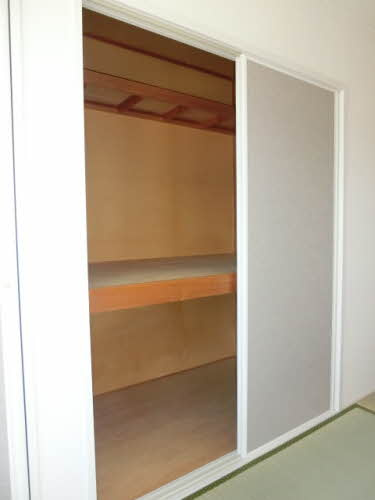 光ハウス　Ｂ棟の収納