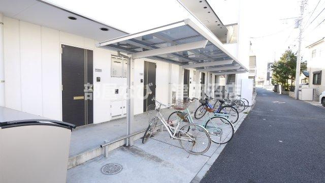 ブリリアント大木Ⅱのその他共用部分|屋根付きの駐輪場