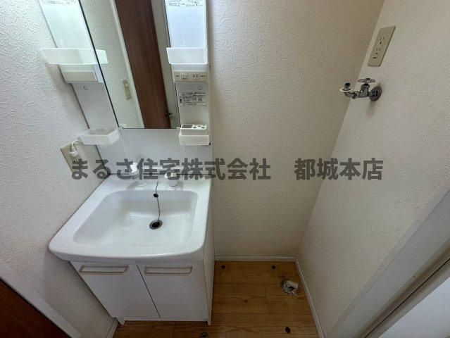 lieto蓼池の独立洗面台|A102の画像です