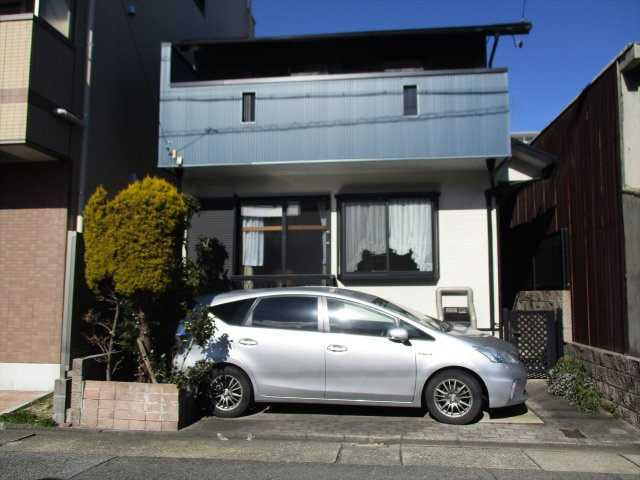 西区笠取町戸建貸家の外観|西区笠取町戸建貸家
駐車１台可能です。