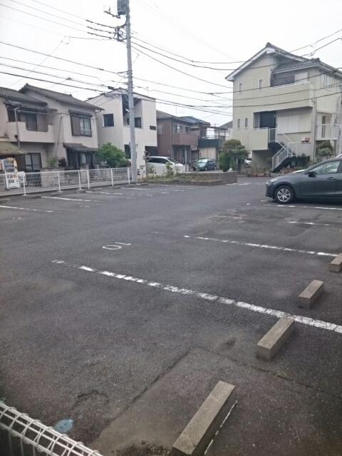 ベルクレーヌ21の駐車場