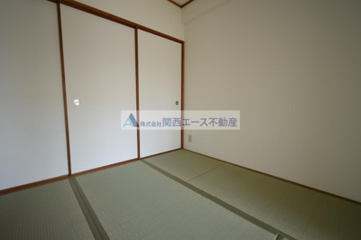 【寝室】 | サンプラザ新石切