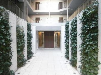 エスティメゾン四谷坂町のエントランス|エスティメゾン四谷坂町