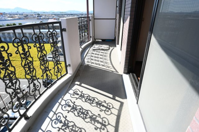 【バルコニー】 | グラン・シャリオ二階堂