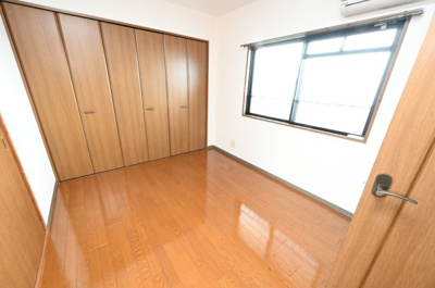 【洋室】 | メゾン・ド・ラフィーネ