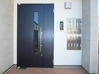 【エントランス】