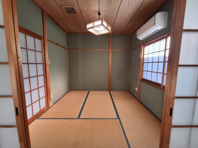 富岡市下黒岩貸事務所の和室