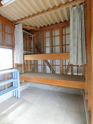 富岡市下黒岩貸事務所の設備|倉庫内部