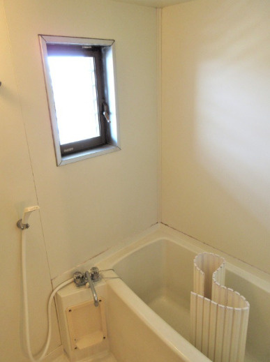 ローヤルマンションの浴室