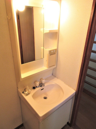 ローヤルマンションの洗面所