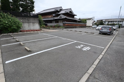 【駐車場】 | アルコバレーノⅢ | 駐車場