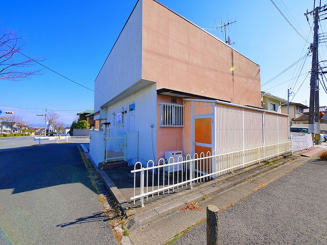 東登美ヶ丘4丁目店舗の周辺