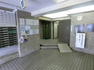 【エントランス】