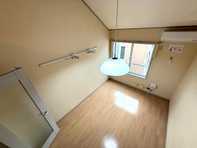 【展望】 | マローネ | ロフトからの景観です！開放感のある洋室6.3帖のお部屋です☆