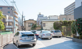 【駐車場】
