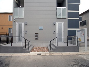 【エントランス】 | カーサデルソル | オートロックゲート