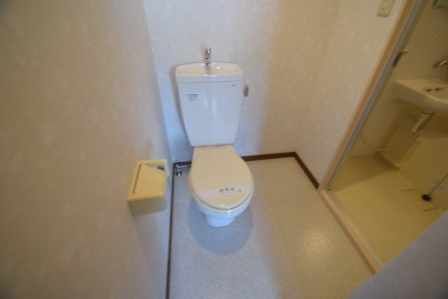 富士ビルのトイレ|洋式トイレです
