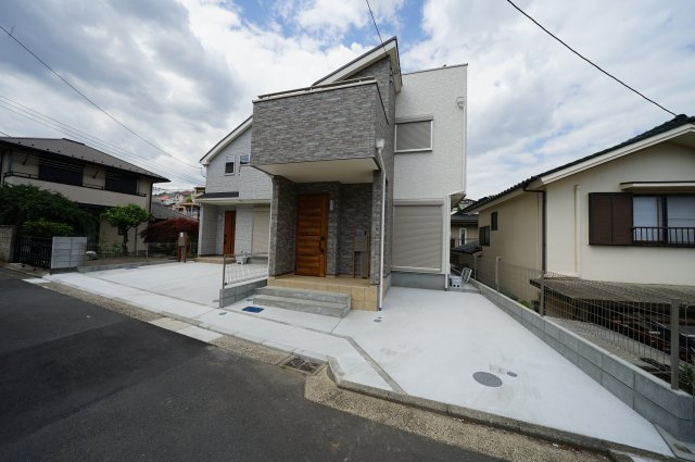 保土ヶ谷区鎌谷町 全２棟新築戸建て【成約】の外観|保土ヶ谷区鎌谷町、全2棟の新築分譲住宅、A号棟です。
