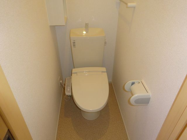 クレール宝塚（山本丸橋）のトイレ|ウォシュレットですよ！