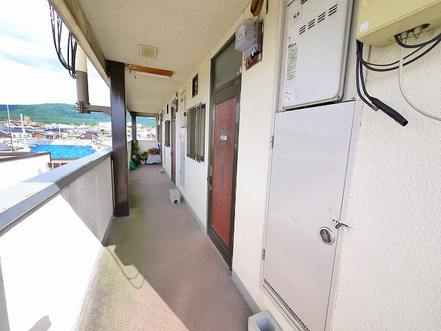 コーポ華（肘塚町）のその他共用部分|共用廊下