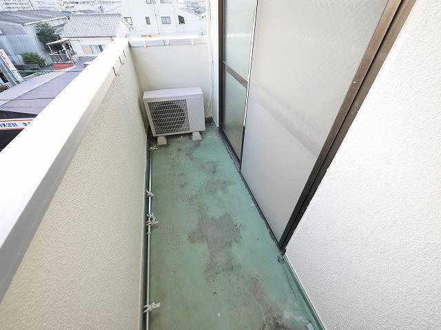 コーポ華（肘塚町）のバルコニー|落ち着いた時間を過ごせるバルコニーです