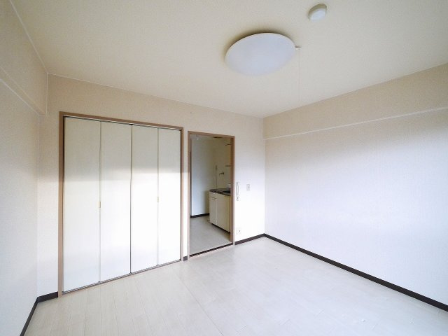 プチハイツ奈良の内装|過ごしやすい室内です