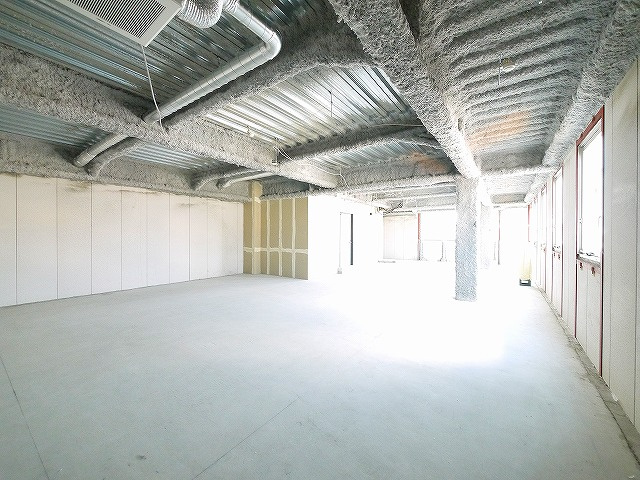 SQUARE　NARA　SANJOの内装