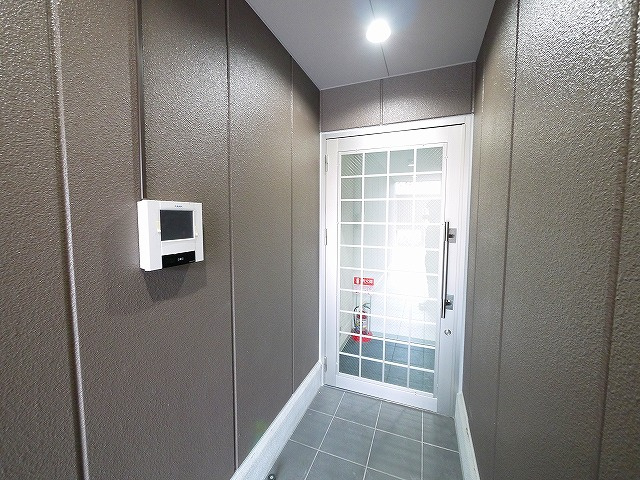 SQUARE　NARA　SANJOのエントランス