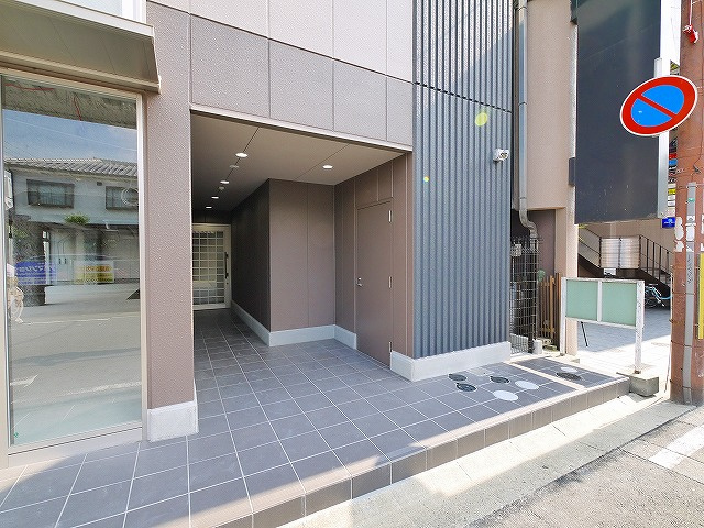 SQUARE　NARA　SANJOのエントランス