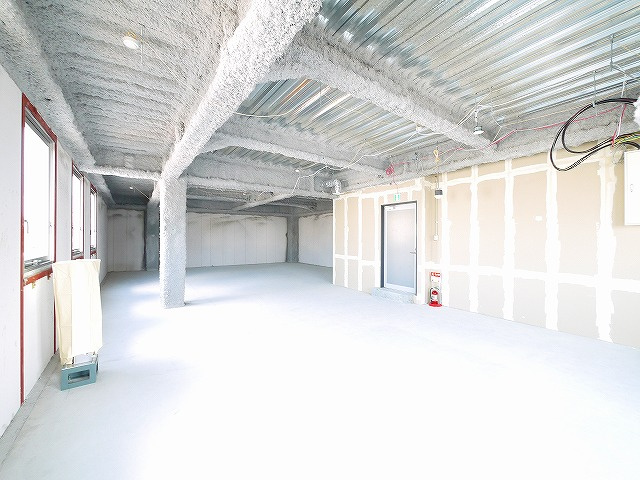 SQUARE　NARA　SANJOの内装